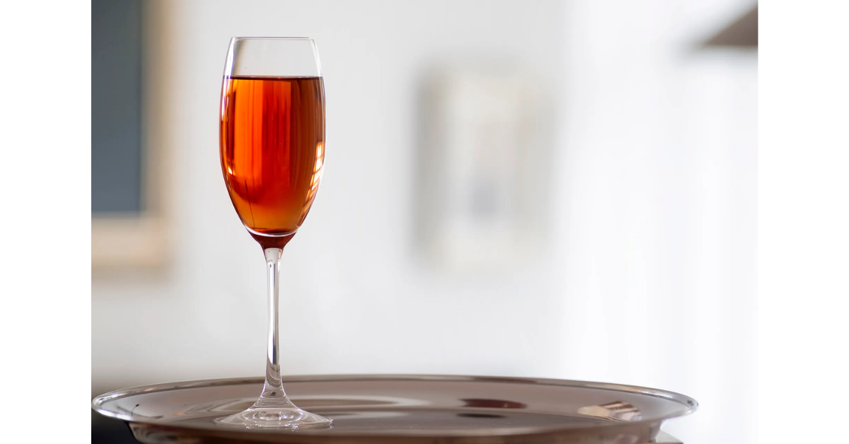 Seasonal Twists on the Classic Kir Royale Cocktail