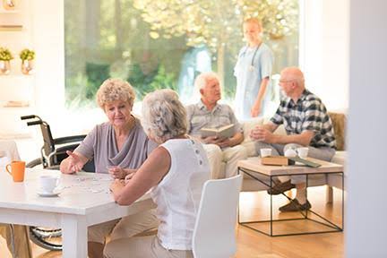 Understanding the Essentials of Assisted Living for Seniors